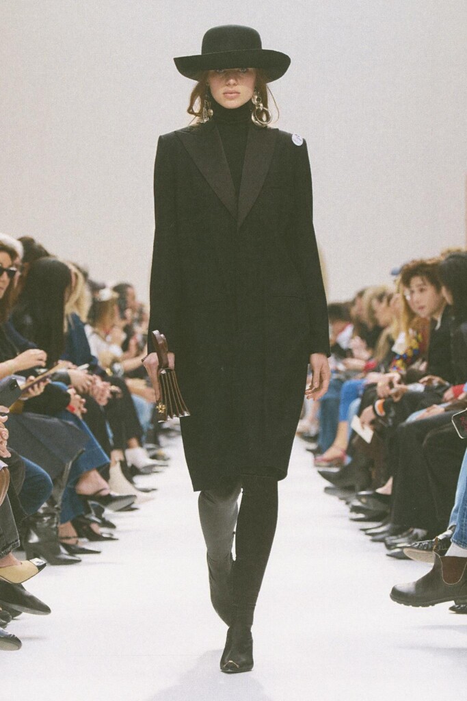 tutte le uscite in passerella della sfilata di celine autunno inverno 2026 (1)