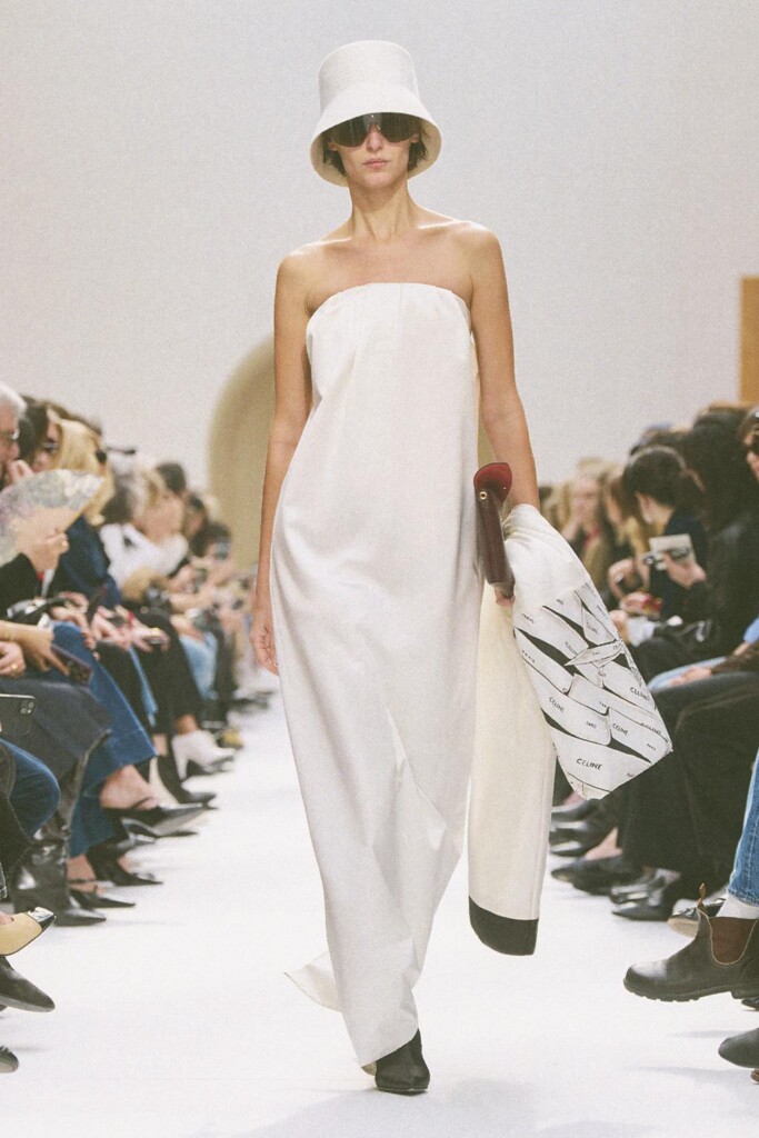 tutte le uscite in passerella della sfilata di celine autunno inverno 2026 (1)
