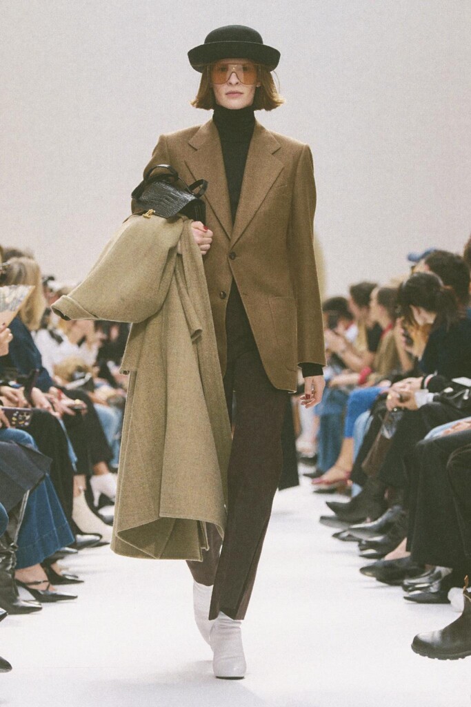 tutte le uscite in passerella della sfilata di celine autunno inverno 2026 (1)