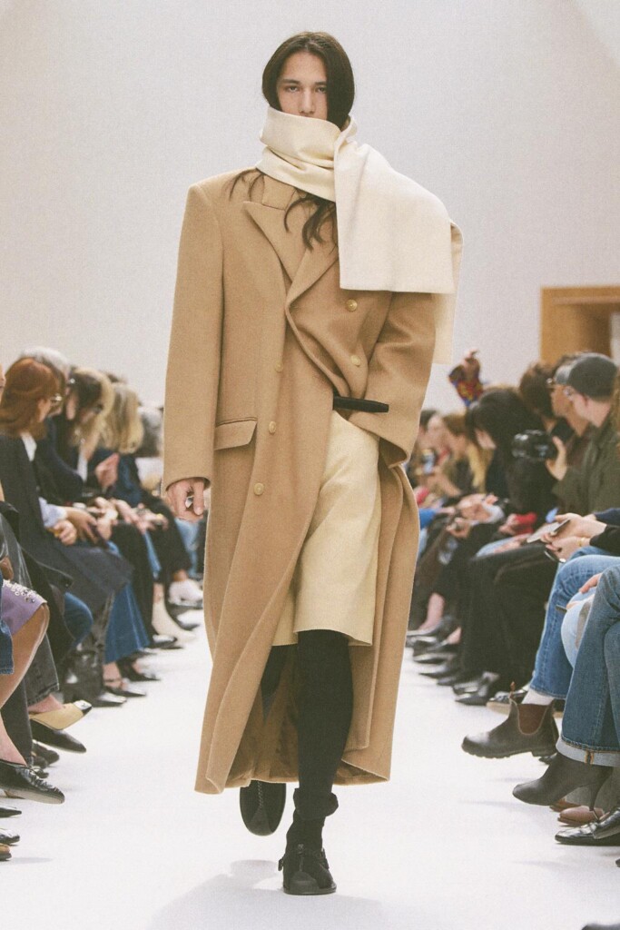 tutte le uscite in passerella della sfilata di celine autunno inverno 2026 (1)