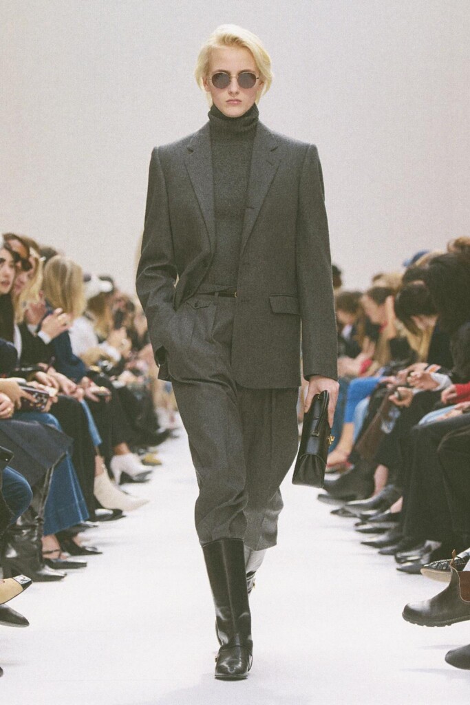 tutte le uscite in passerella della sfilata di celine autunno inverno 2026 (1)