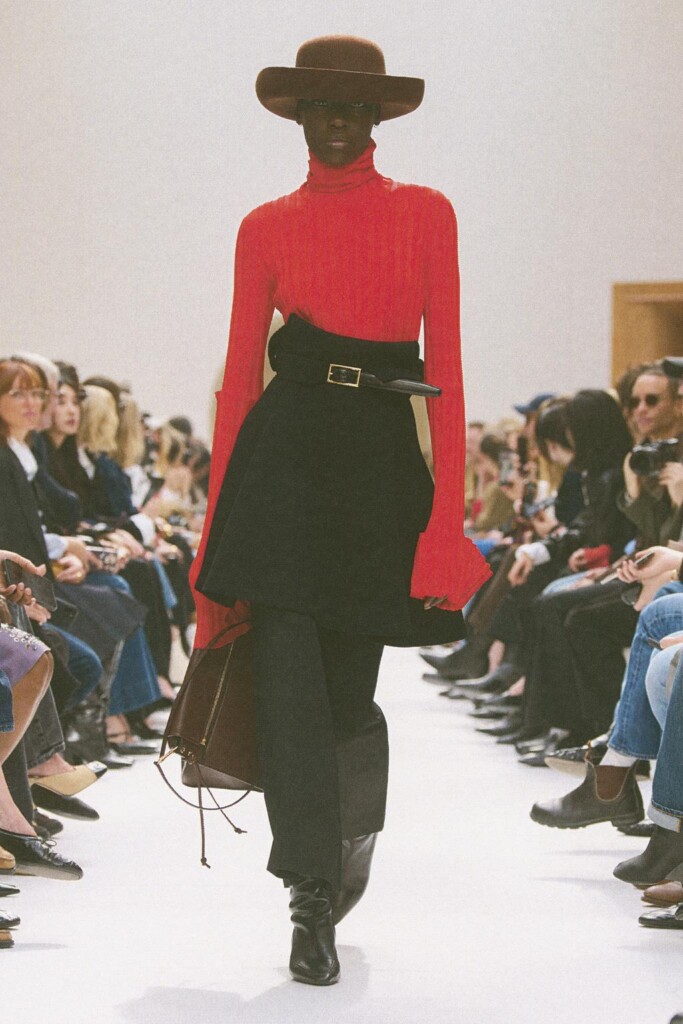 tutte le uscite in passerella della sfilata di celine autunno inverno 2026 (1)
