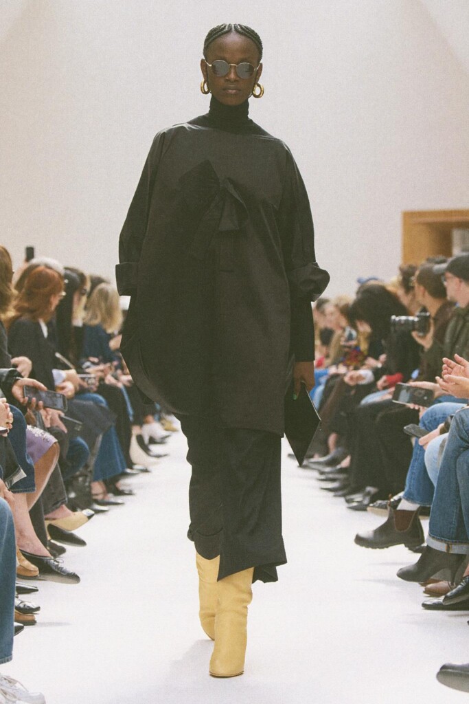 tutte le uscite in passerella della sfilata di celine autunno inverno 2026 (1)