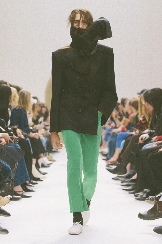 tutte le uscite in passerella della sfilata di celine autunno inverno 2026 (1)