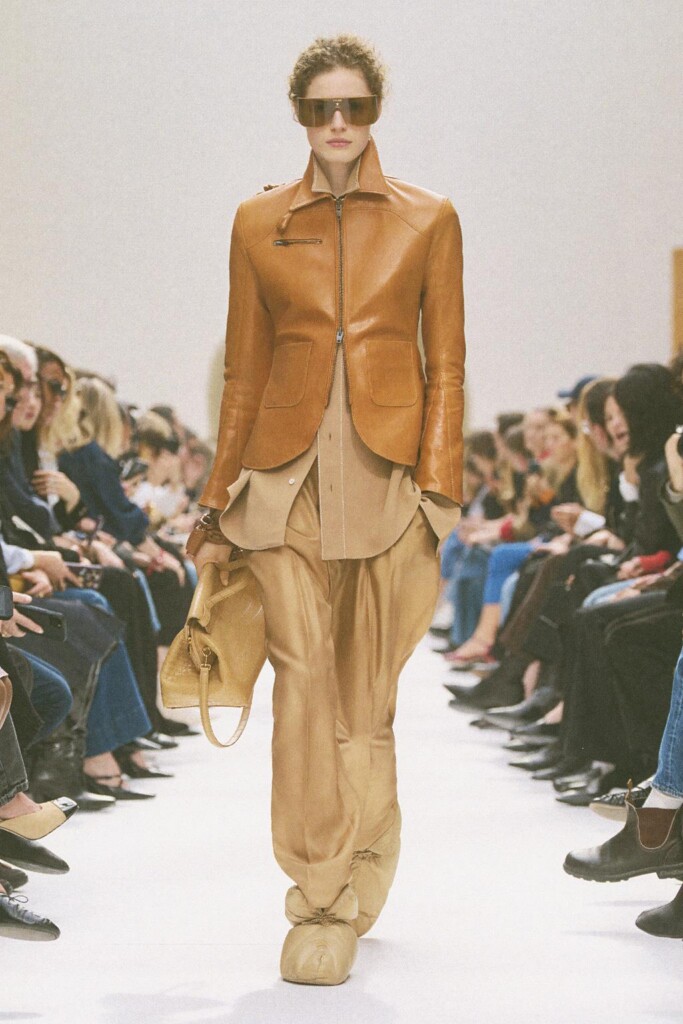 tutte le uscite in passerella della sfilata di celine autunno inverno 2026 (1)