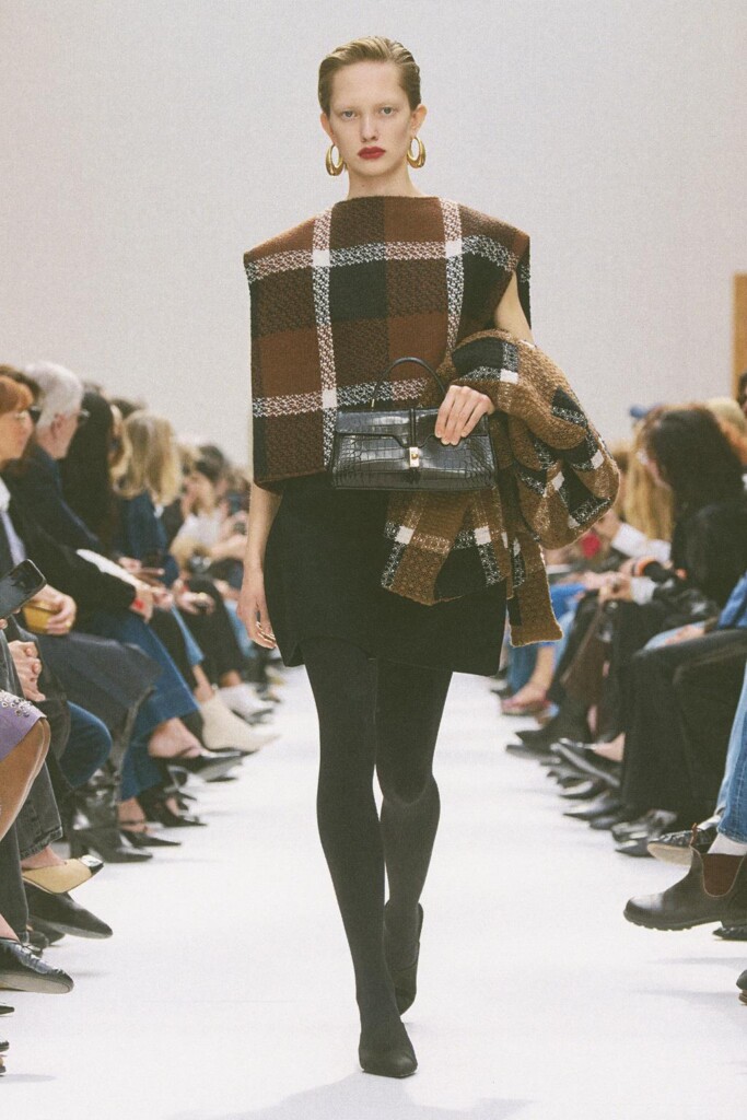 tutte le uscite in passerella della sfilata di celine autunno inverno 2026 (1)