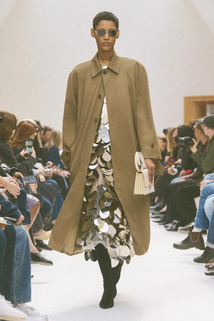 tutte le uscite in passerella della sfilata di celine autunno inverno 2026 (1)