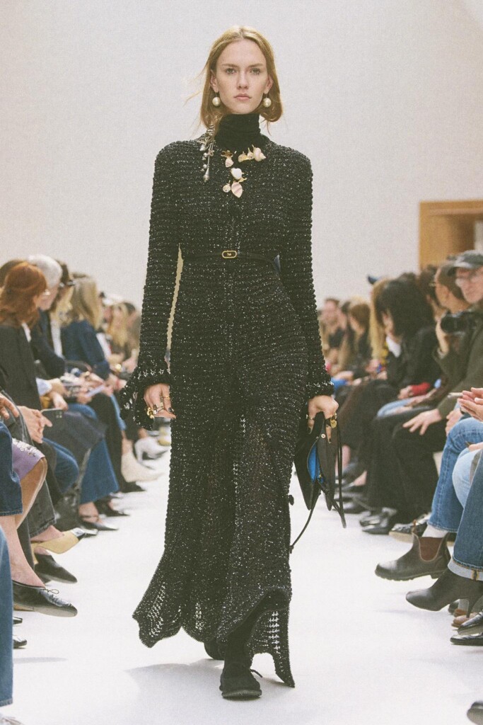 tutte le uscite in passerella della sfilata di celine autunno inverno 2026 (1)