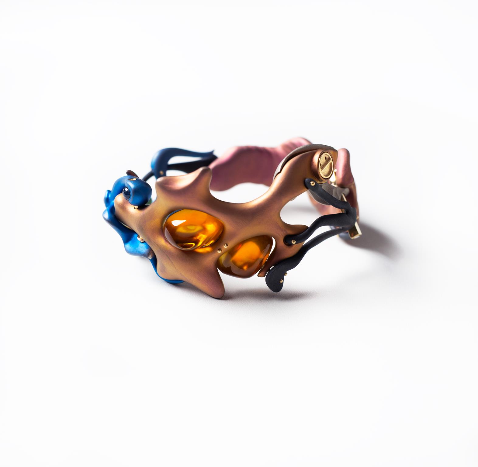 Bracciale © Misha Kahn / Courtesy BABS Art Gallery
