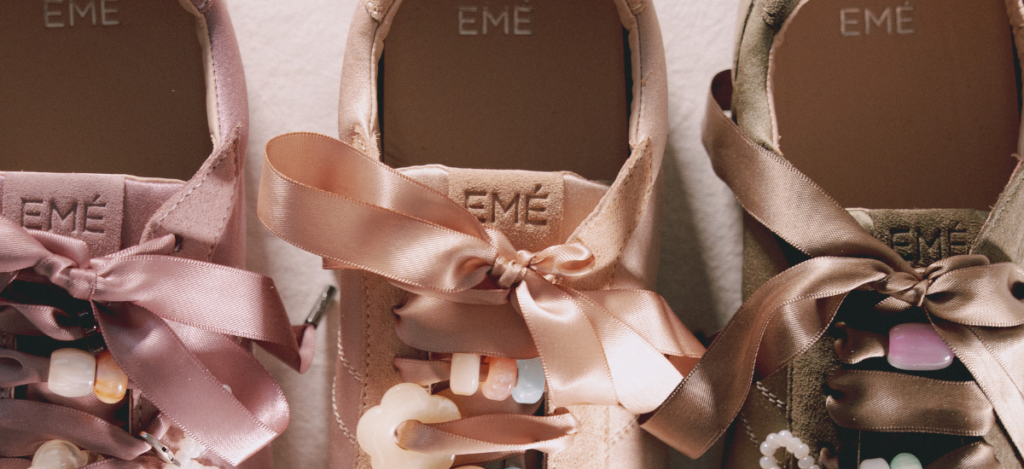 Emé e Collanine Colorate: sneaker da personalizzare in boutique