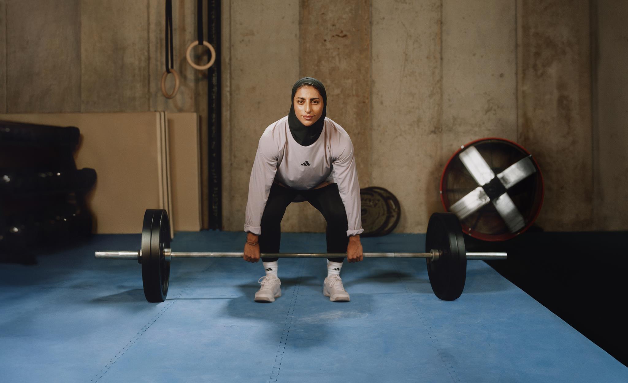 I nuovi leggings Adidas Optimé con stampa leopardata e tecnologia ADIMOVE 3.0
