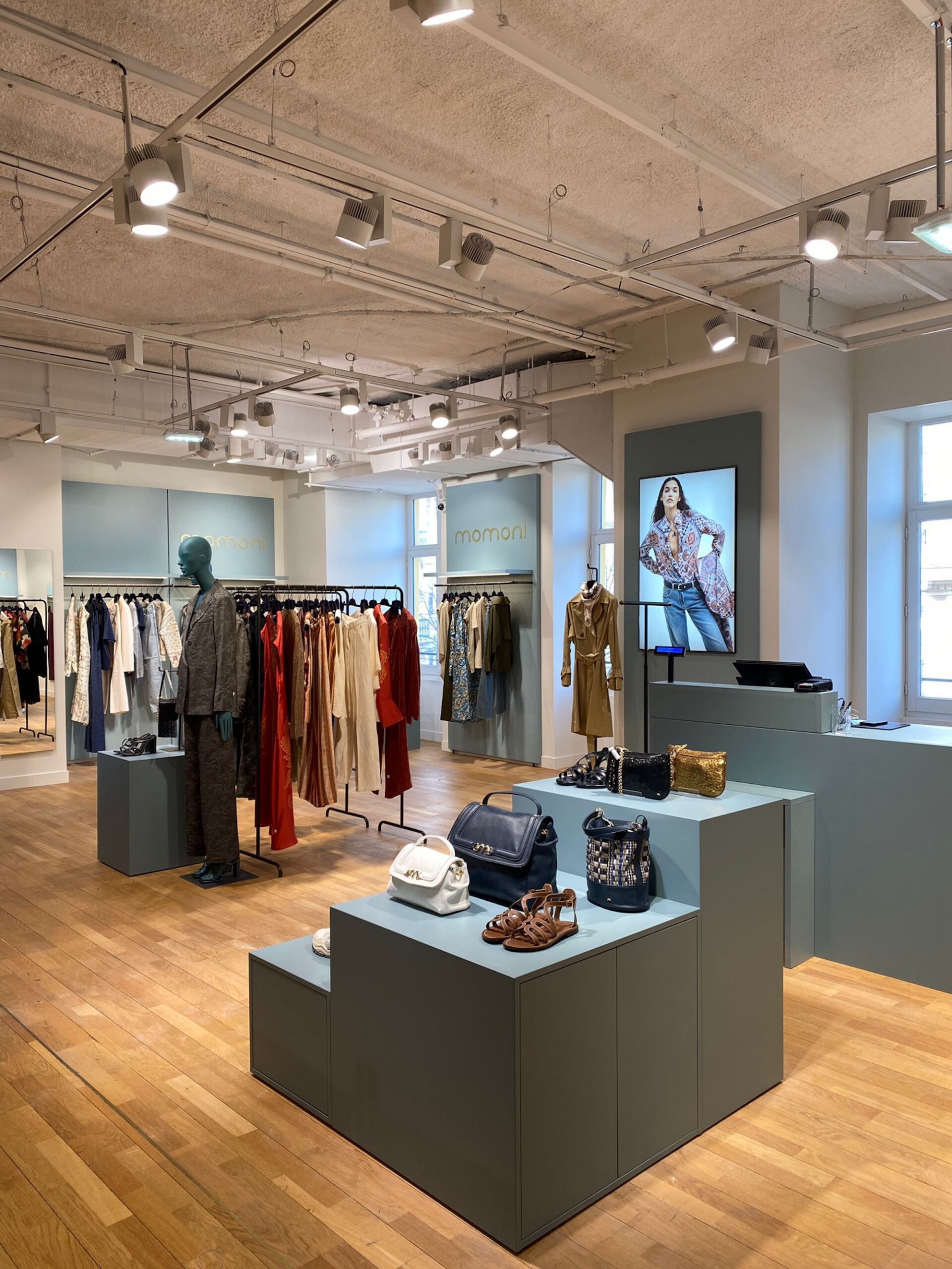 Momonì opening Europa 3 Galeries Lafayette Nizza