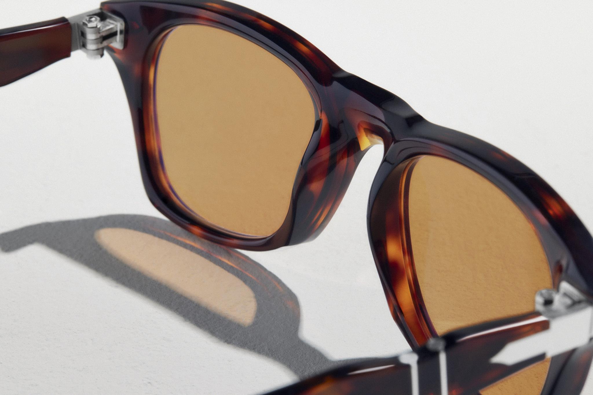 Persol SS26 si ispira alla Riviera italiana con occhiali