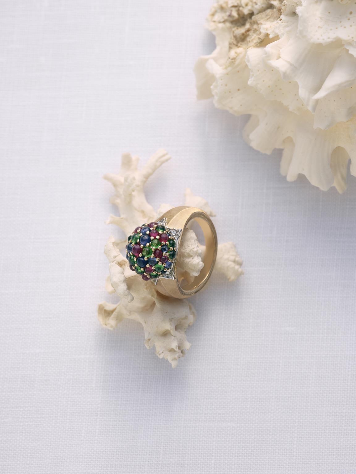Buccellati lancia la collezione Muse il motivo Caviar entra nella gioielleria