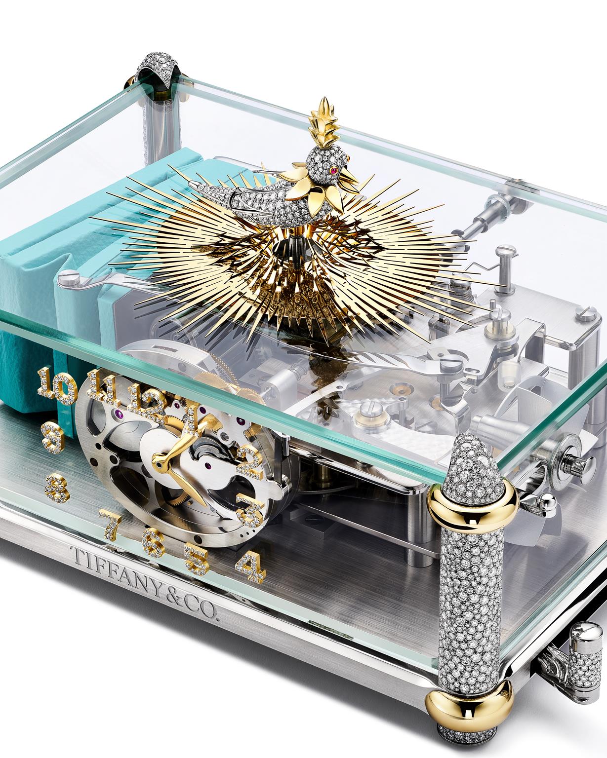 Il Singing Bird on a Clock di Tiffany & Co. orologio che canta