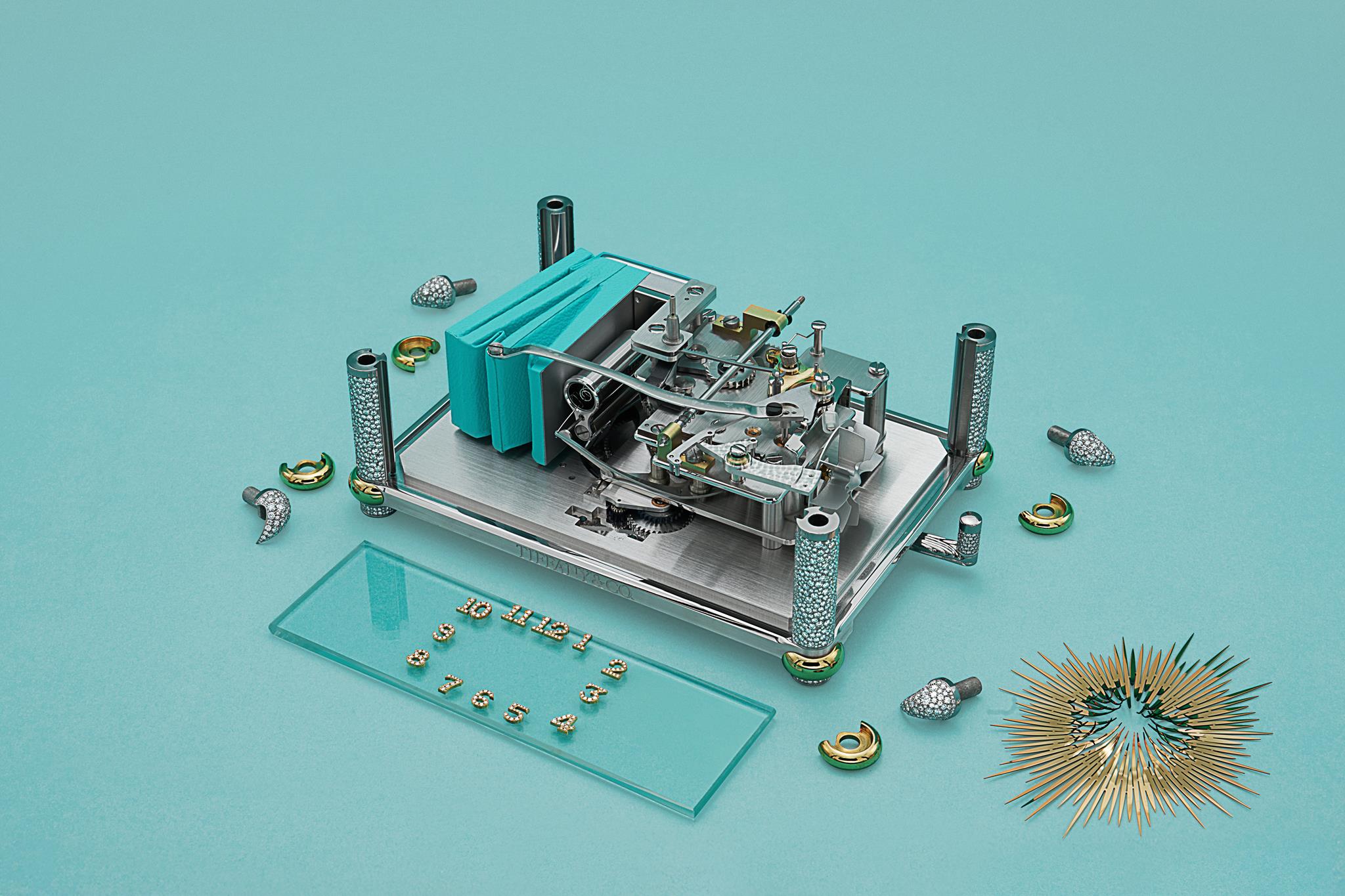 Il Singing Bird on a Clock di Tiffany & Co. orologio che canta