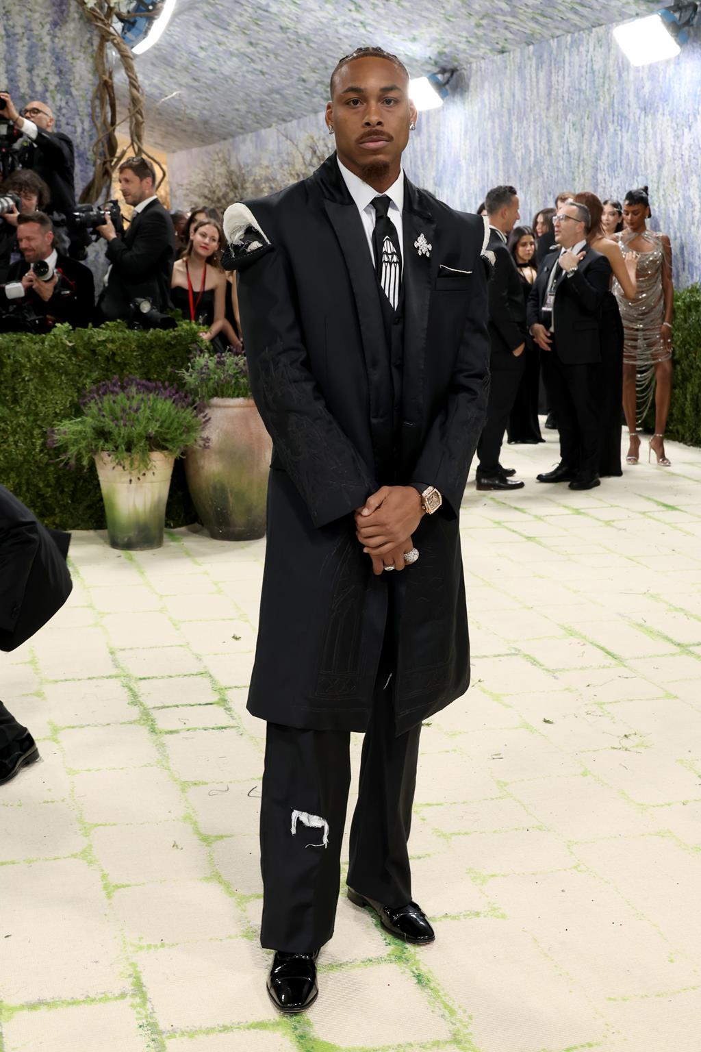 Justin Jefferson wearing the Hublot Spirit of Big Bang High Jewelry King Gold
