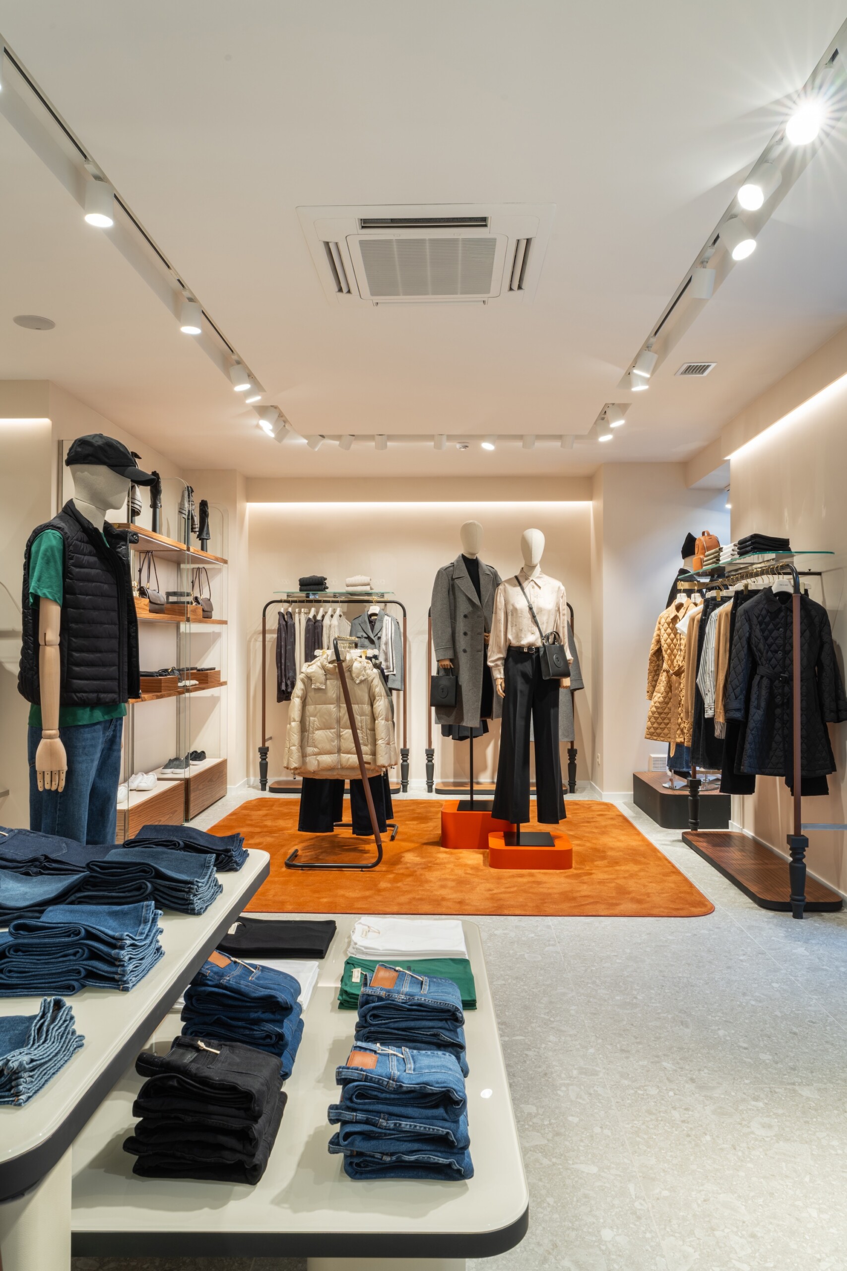 Trussardi New Opening Retail Boutique Lusso 6