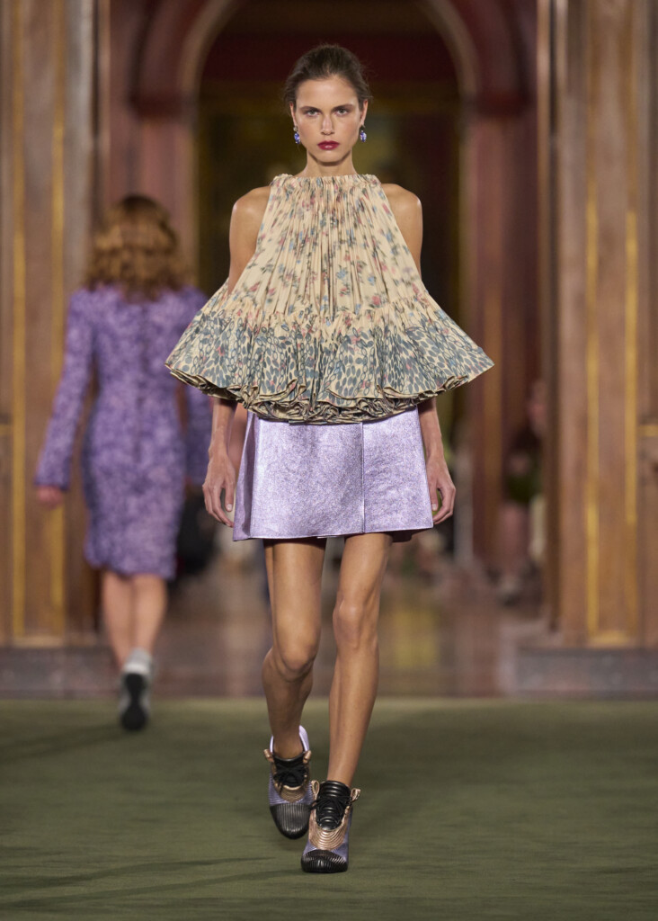 Louis Vuitton Cruise 2027 in viaggio tra Parigi e New York