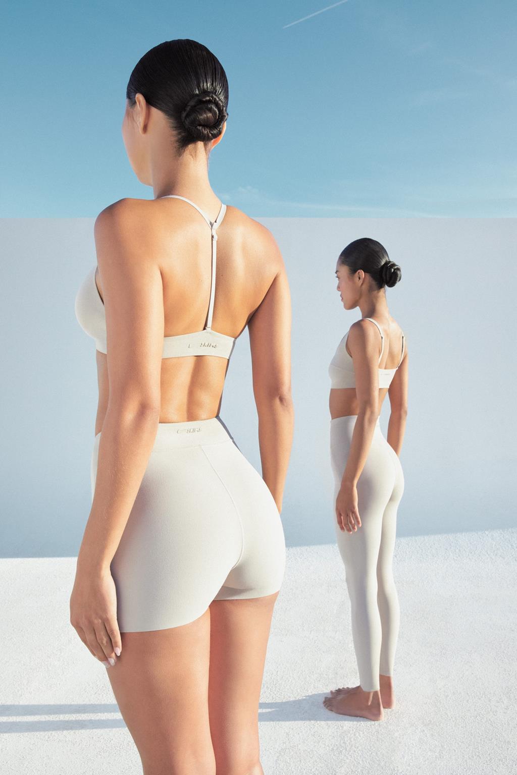 nikeskims-studiostretch-nuova-linea-nike-sport-yoga-pilates