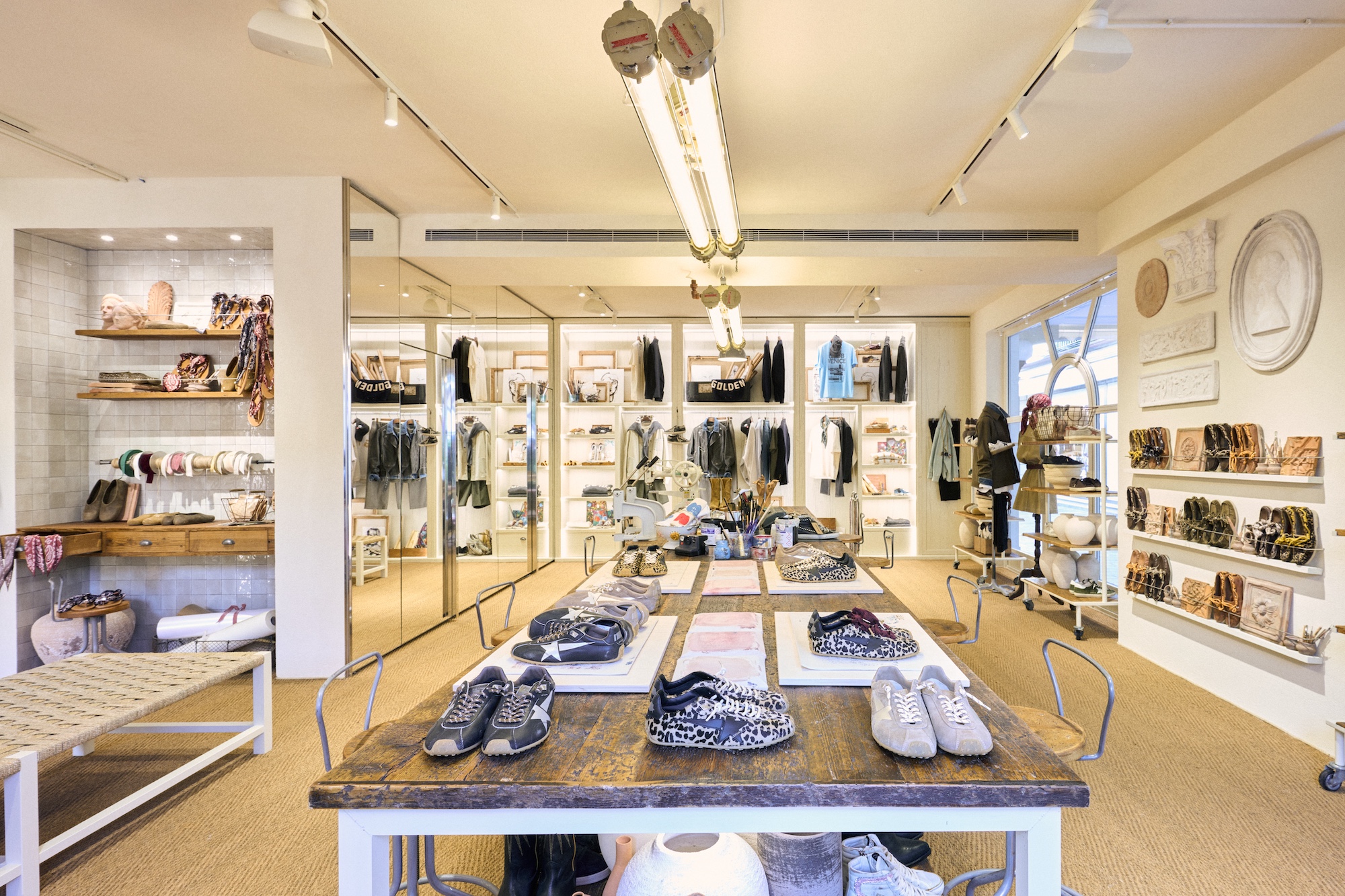 Golden Goose Frutteria Forte dei Marmi concept store retail 2