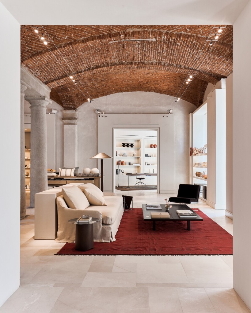 Zara store opening Milano retail 2