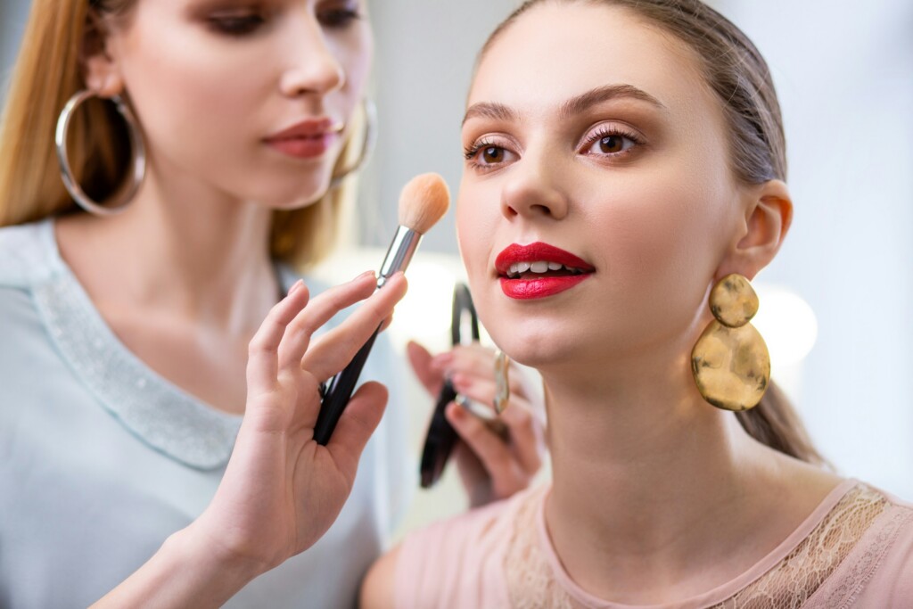 lovren make up