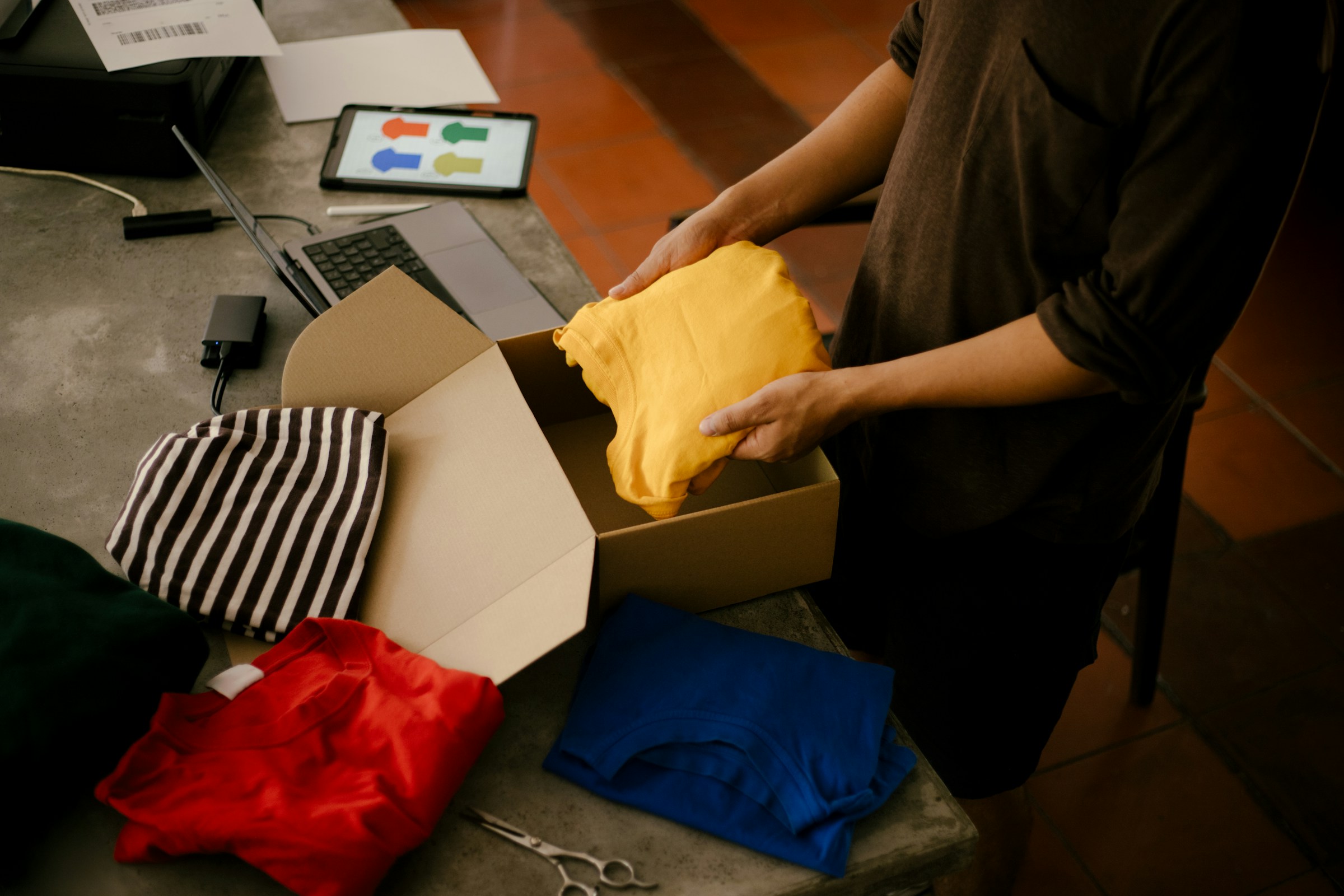 packaging spedizione abiti e accessori (2)