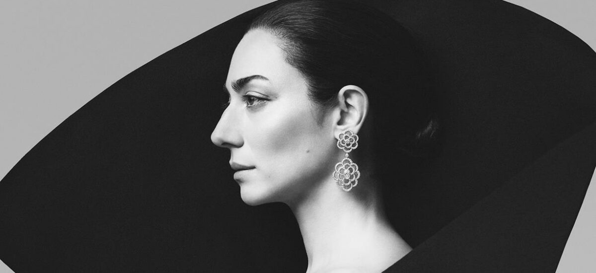 Buccellati presenta la campagna Serenissima con Conie Vallese e Nathaniel Goldberg