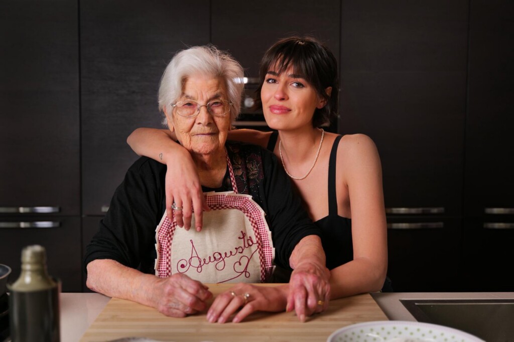 Alice Sabatini con la bisnonna