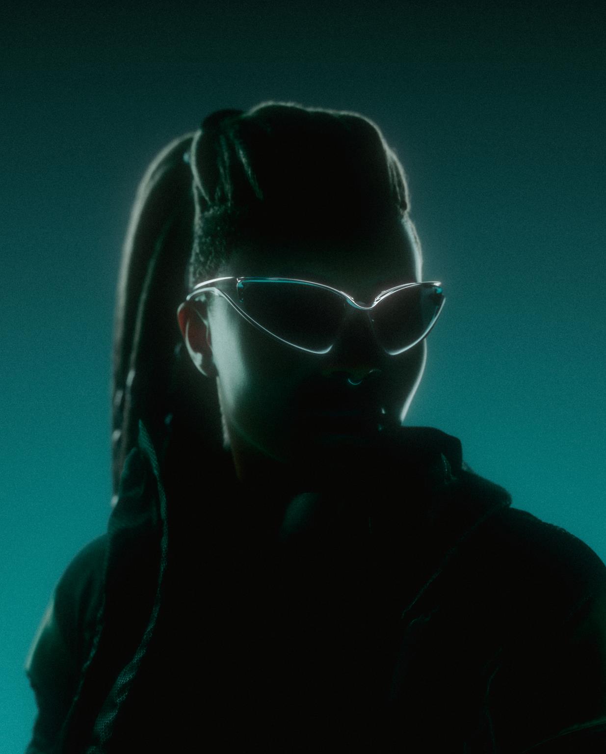 Oakley presenta Infiniloop, l'occhiale che unisce design sperimentale