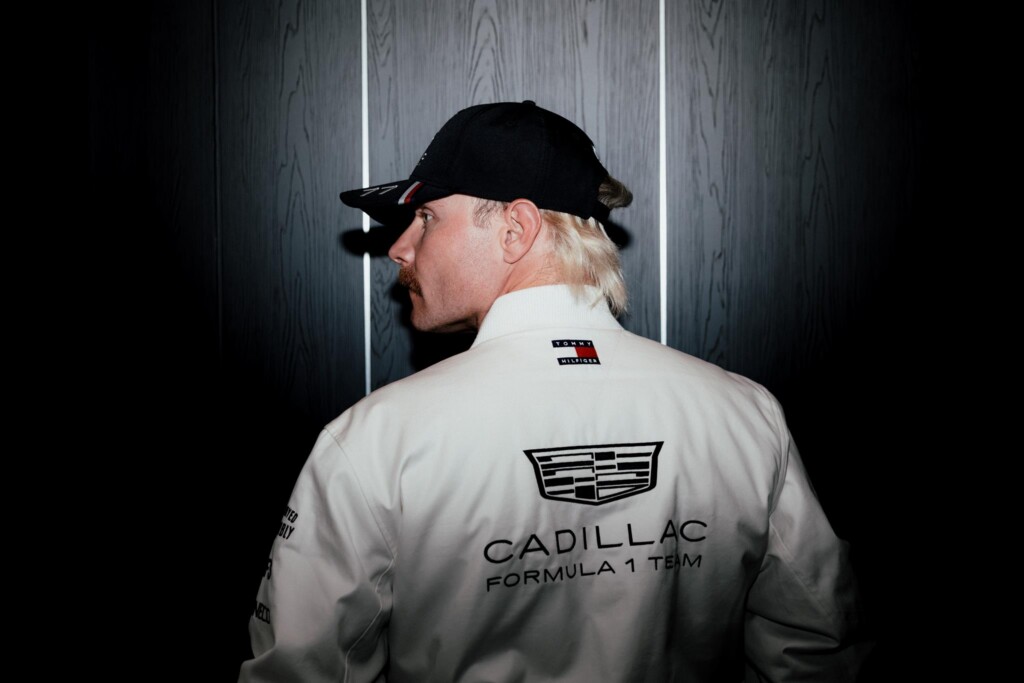 Tommy Hilfiger e Cadillac F1 Team lanciano una capsule fanwear