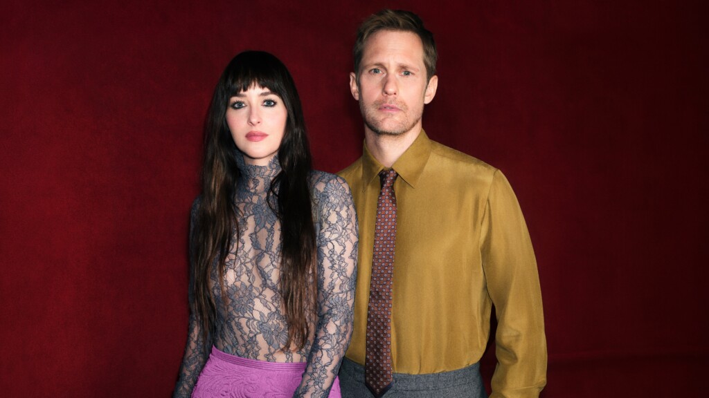 Valentino Beauty Dakota Johnson A Skarsgård