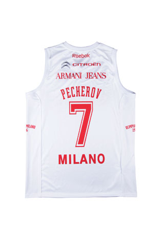 Reebok per l'Olimpia Milano Armani Jeans
