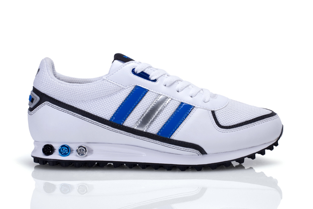 Acquista 2 OFF QUALSIASI adidas trainer 2 colore CASE E OTTIENI IL