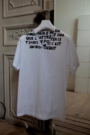 T-shirt Maison Martin Margiela per la lotta all'AIDS