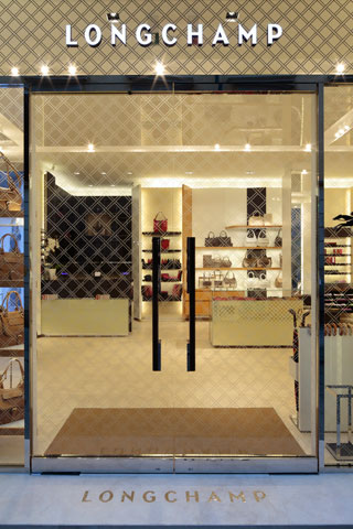 A Milano apre la prima boutique italiana Lonchamp