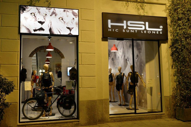 Boutique HSL Hic Sunt Leones in Corso Como 10, Milano