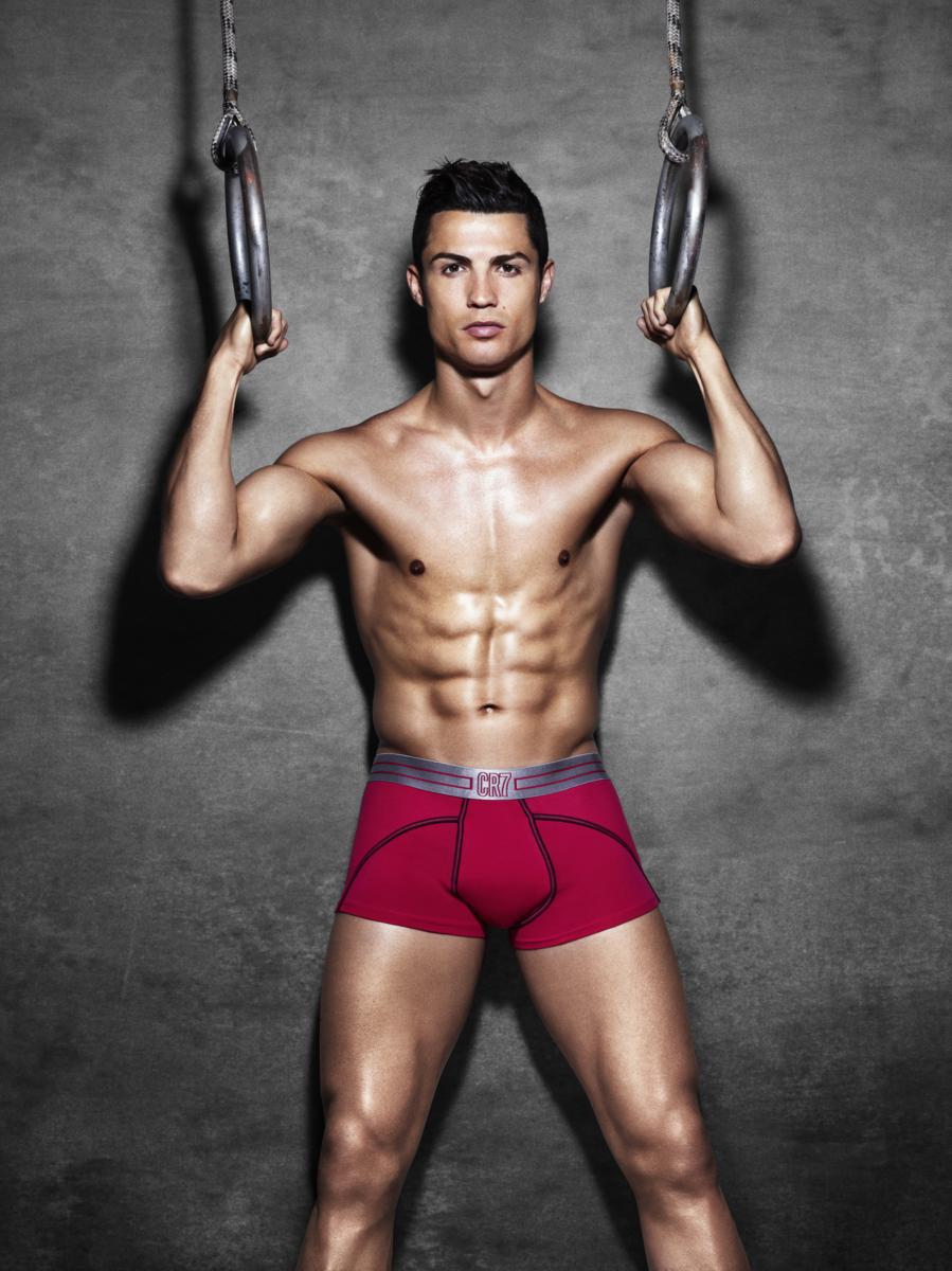 Cristiano Ronaldo in mutande per CR7 Underwear – Fashion Times