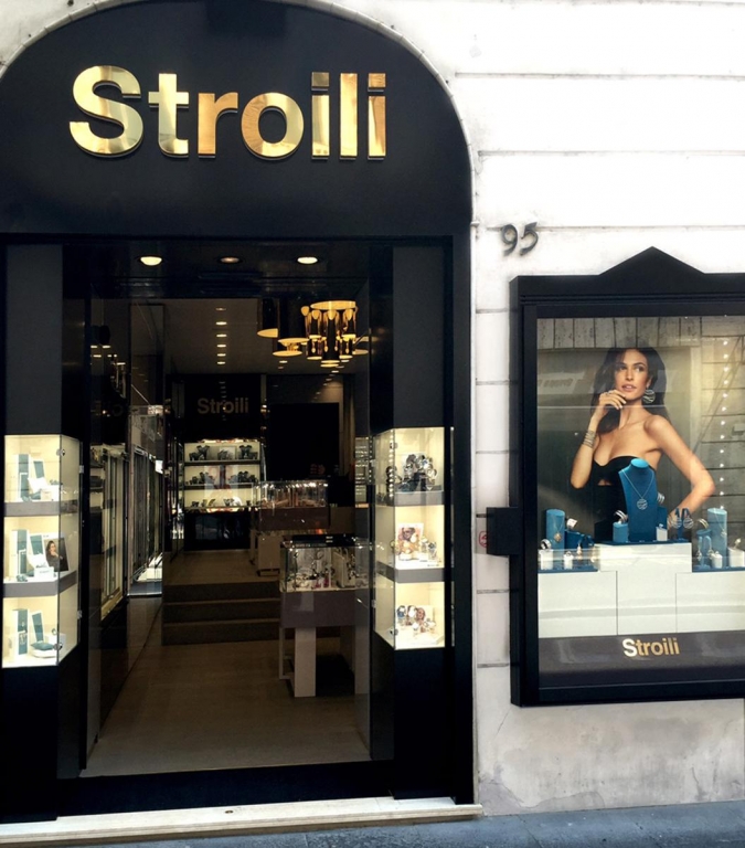 stroili new opening (1)