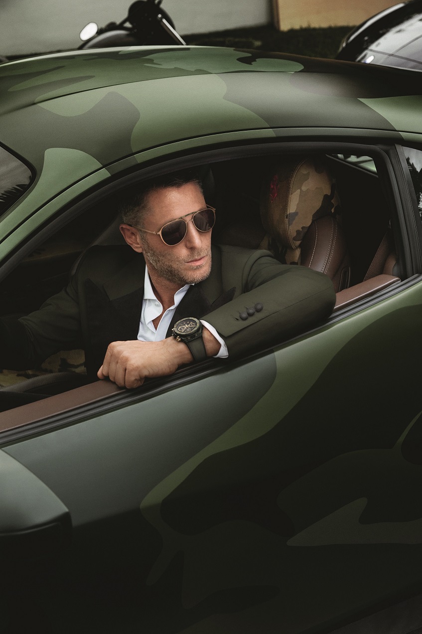 Lapo Elkann wearing the watch and the sunglasses