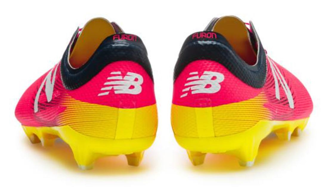 new balance scarpe da calcio
