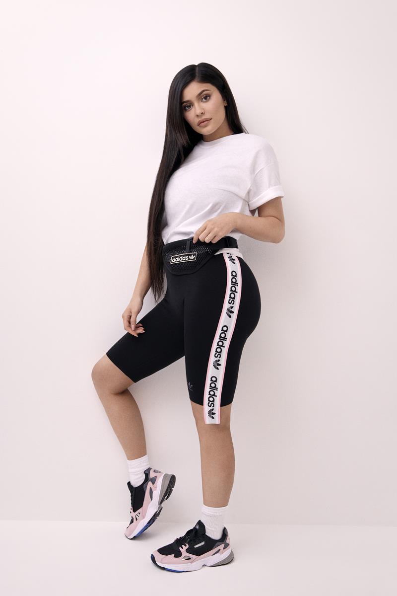 Kylie Jenner per adidas Originals: la campagna pubblicitaria per