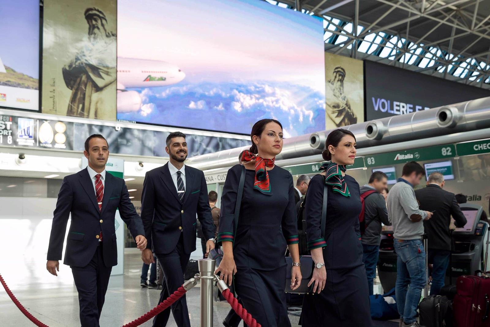 In Volo Le Nuove Divise Alberta Ferretti X Alitalia Fashion Times