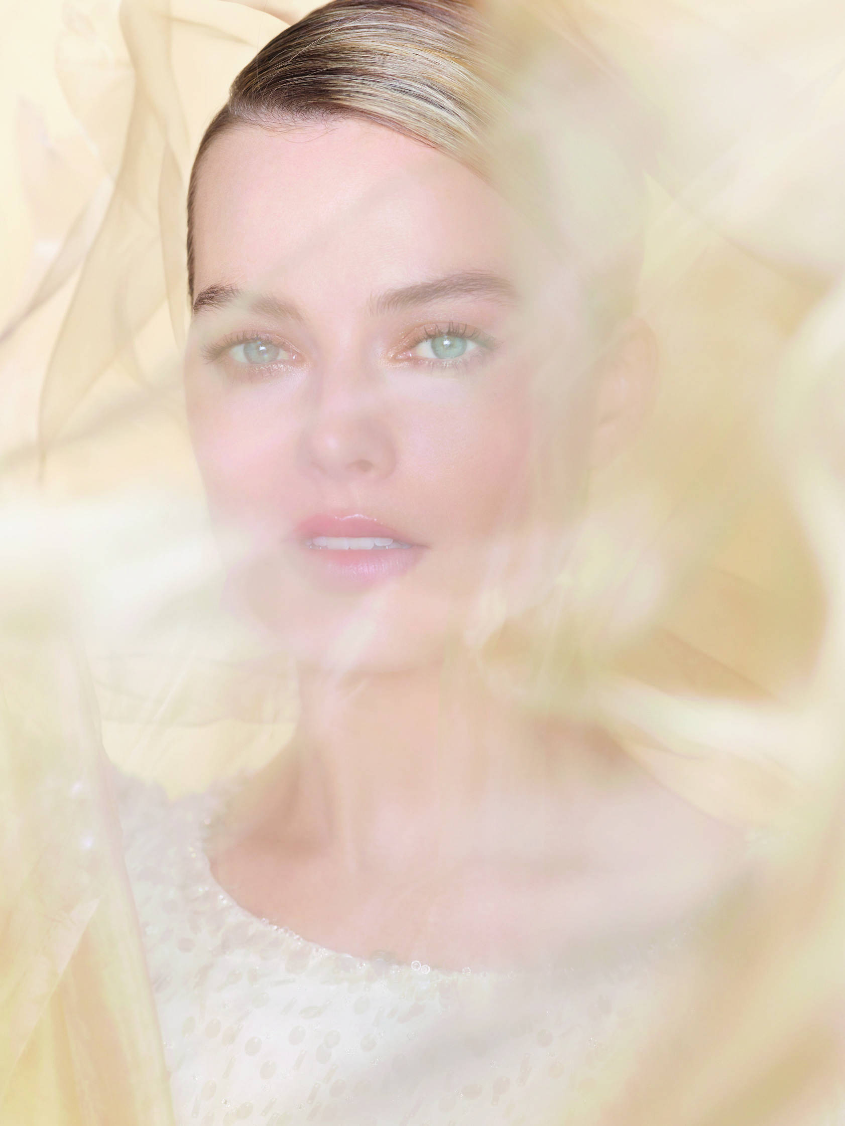 Margot Robbie per Chanel Essence