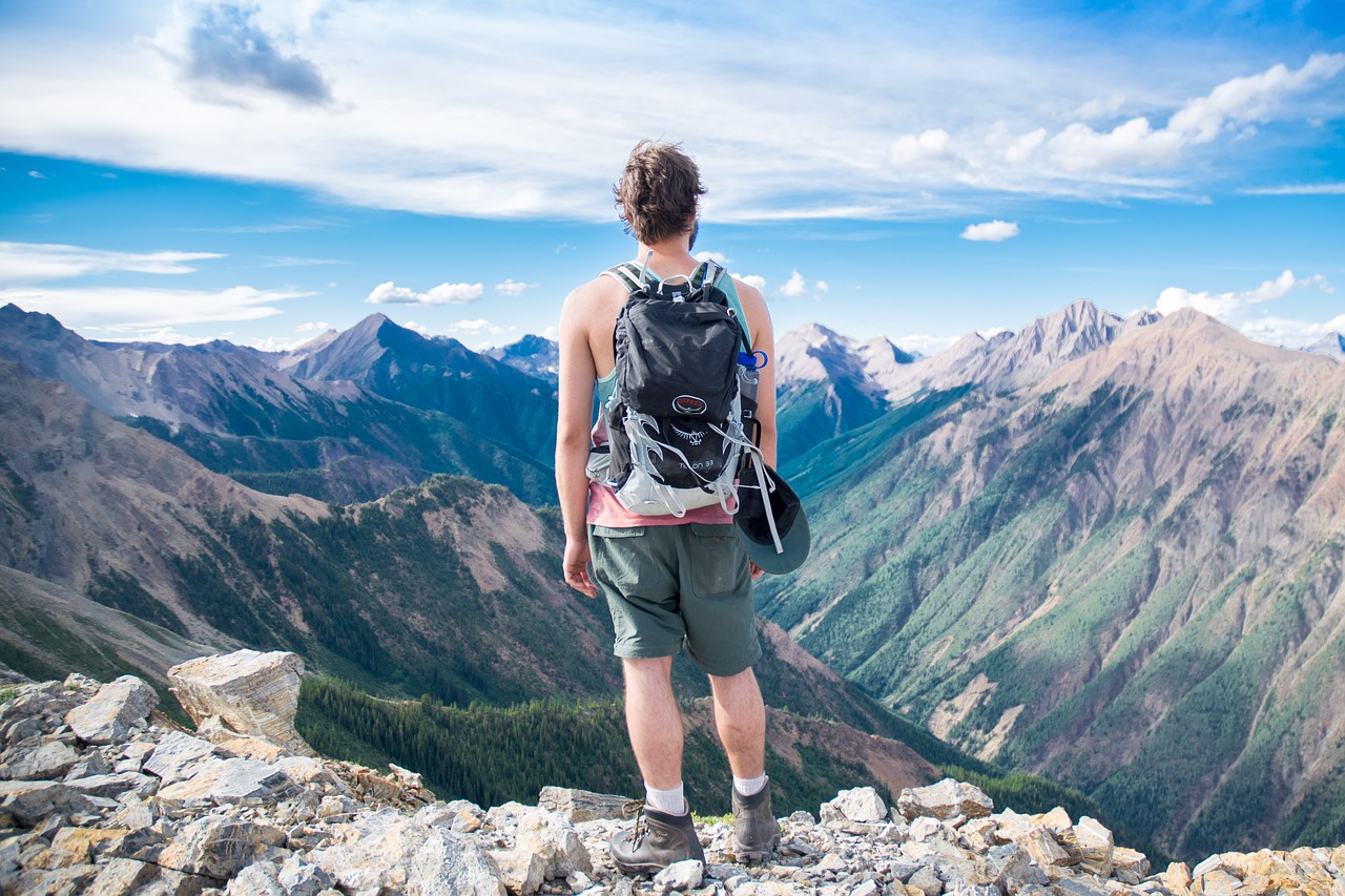 viaggi avventurosi cosa mettere nello zaino