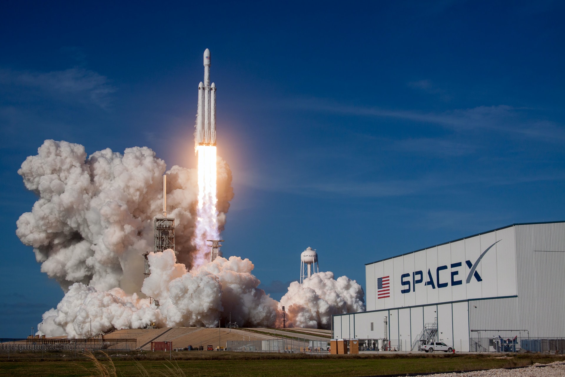 space x competitor elon musk riutilizzo dei razzi